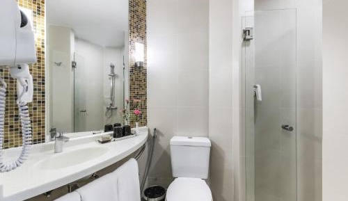Standard Twin Room - City Side/Non-Smoking