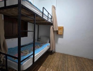 Bed in 8-Bed Mixed Dormitory Room