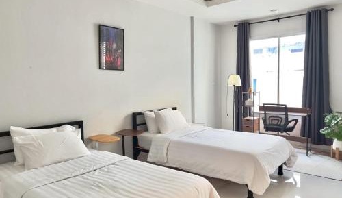Twin Room with Private Bathroom