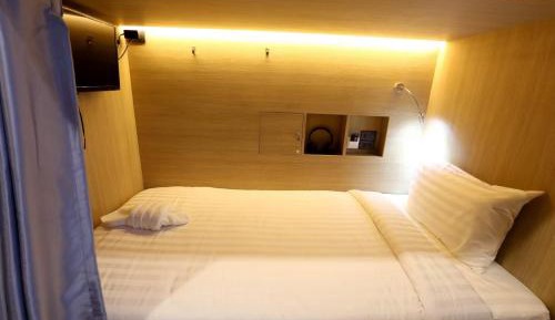 Bed in 8-Bed Dormitory Room