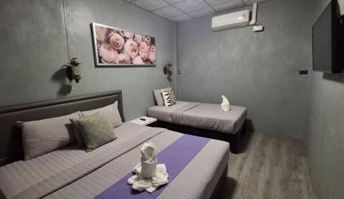 Deluxe Family Room