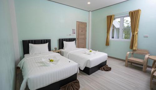 Standard Twin Room