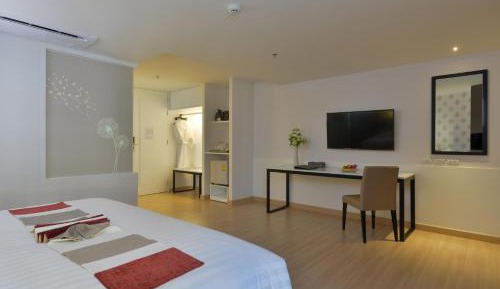 Deluxe Double or Twin Room