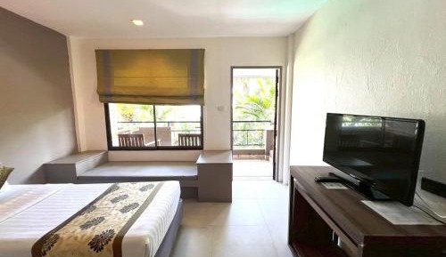 Deluxe Double or Twin Room