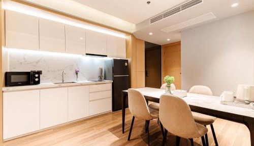 Two-Bedroom Deluxe Suite with City View