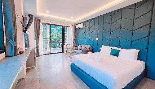 Deluxe Double Room with Bath