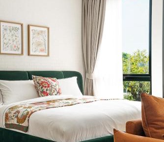 Deluxe One-Bedroom Apartment