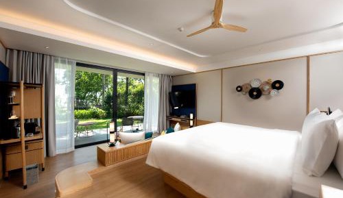 Deluxe Garden Access Suite
