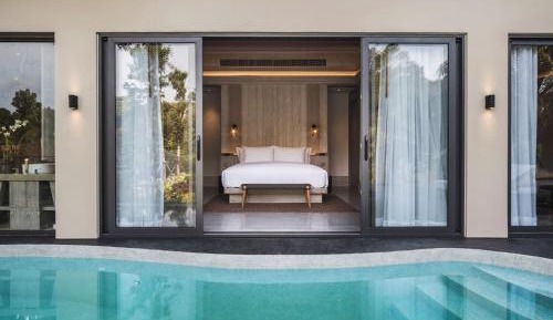 Lagoon Pool Villa