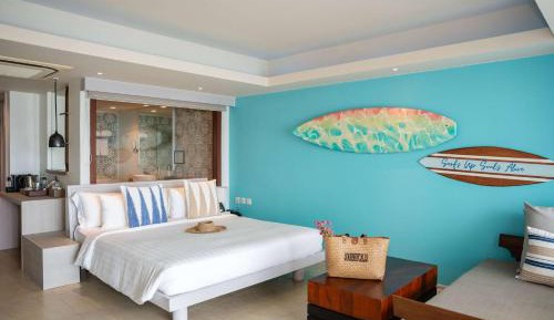 Deluxe Sea View Pool Access