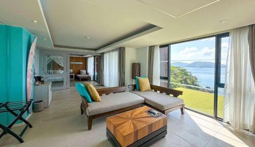 King Suite with Sea View, Non-Smoking