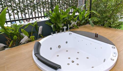 Suite Double Room with Jacuzzi