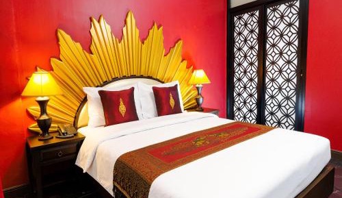 Scarlet Double Room