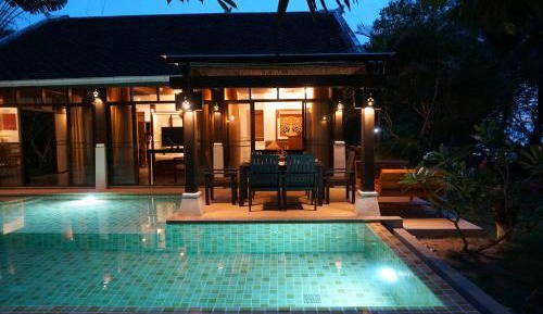 Villa - Beach Front