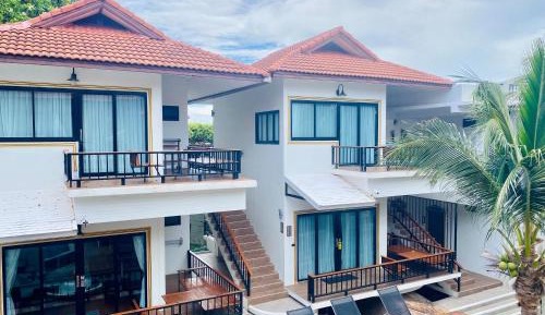Superior Double or Twin Room with Pool View