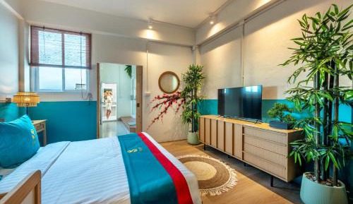 Deluxe King Room