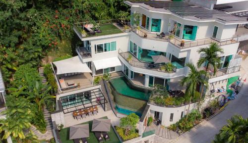 Villa with Sea View
