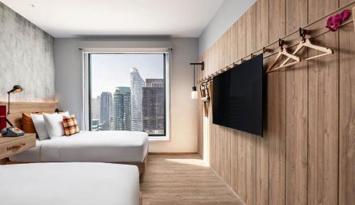 Twin Room with City View