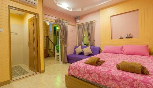 Standard Queen Room