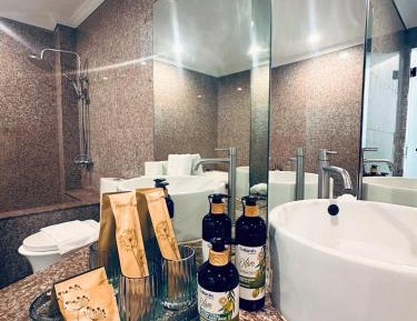 Deluxe Two-Bedroom with Pool View