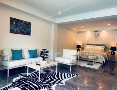 Grand Deluxe Double Room with Pool Access