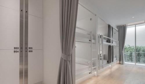 Bunk Bed in Mixed Dormitory Room