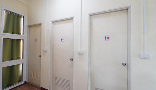 Single Room with Shared Bathroom