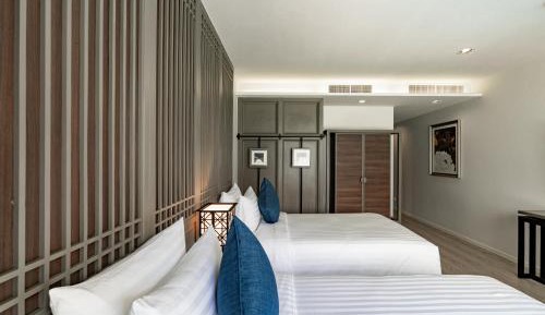 Deluxe Twin Room with Balcony