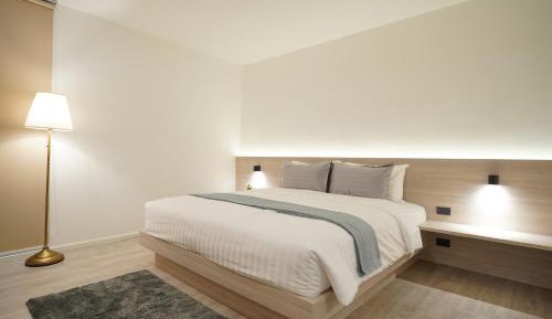 Deluxe Studio City View with Double Bed