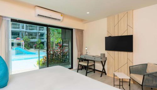 Deluxe Double Room Pool Access