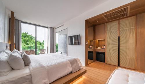 Deluxe Room with River View