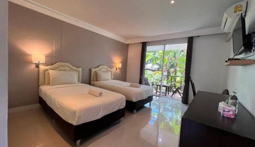Standard Twin Room