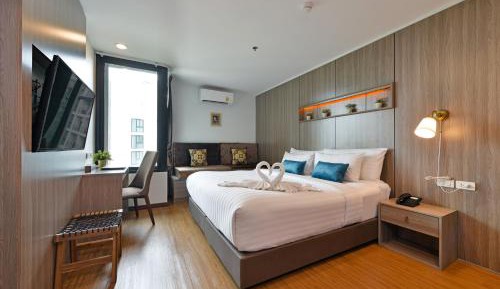 Deluxe King Room