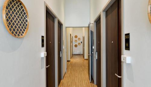  Studio with shared bathroom 