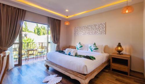 Superior Pool View Room