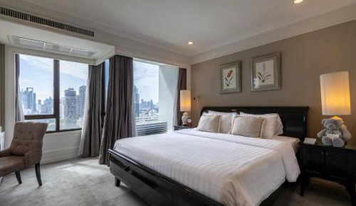 Studio Suite with Lounge Access
