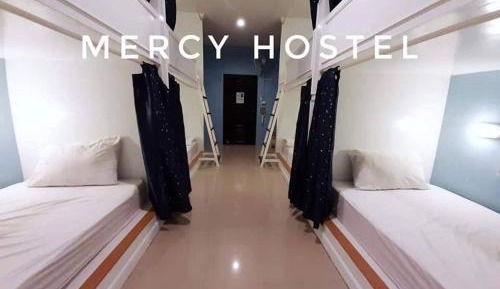 8-Bed Mixed Dormitory Room