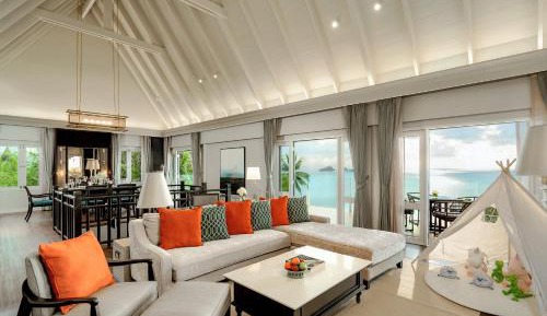 Two-Bedroom Family Villa with Ocean View - One King and Two Single Beds