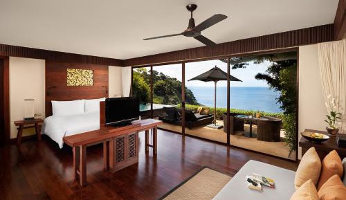 Ocean Pool Suite