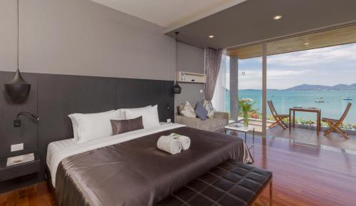 Pool Suite with Sea View