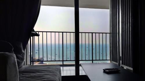 Deluxe Triple Room with Sea View