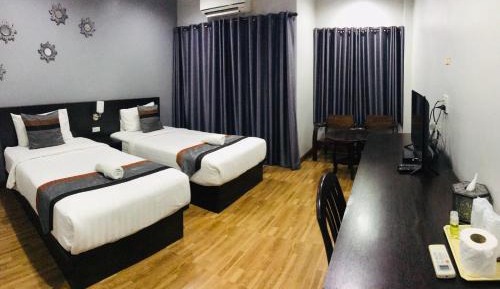 Standard Twin Room