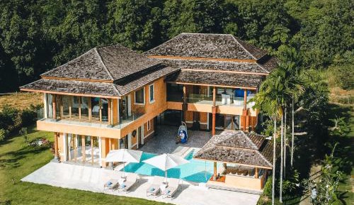 Four-Bedroom Villa with Private Pool