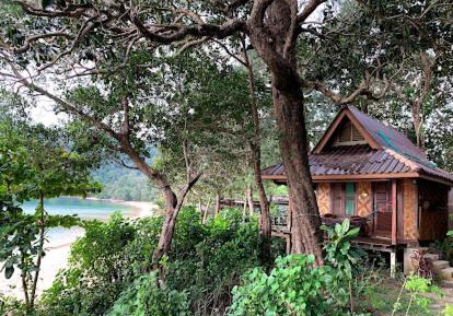 Bamboo Bungalow - Beachfront Panorama View A - Fan
