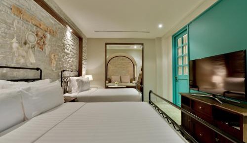 Glory Suite