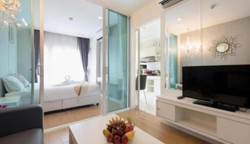 Studio Apartment