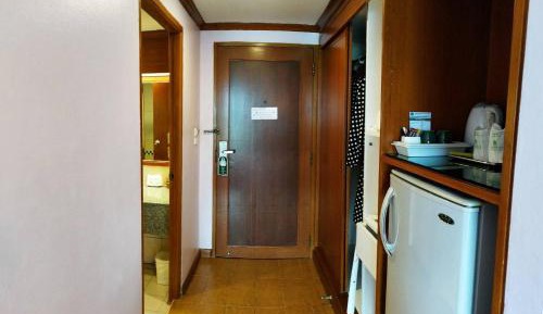 Corner Suite