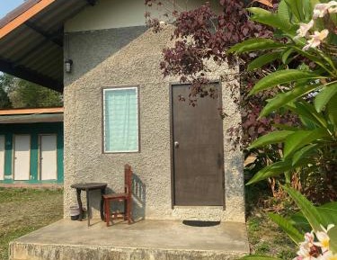 Bungalow with Fan