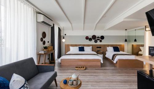 Family triple room