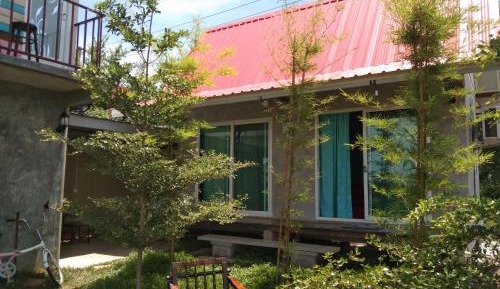 Queen Room with Garden View